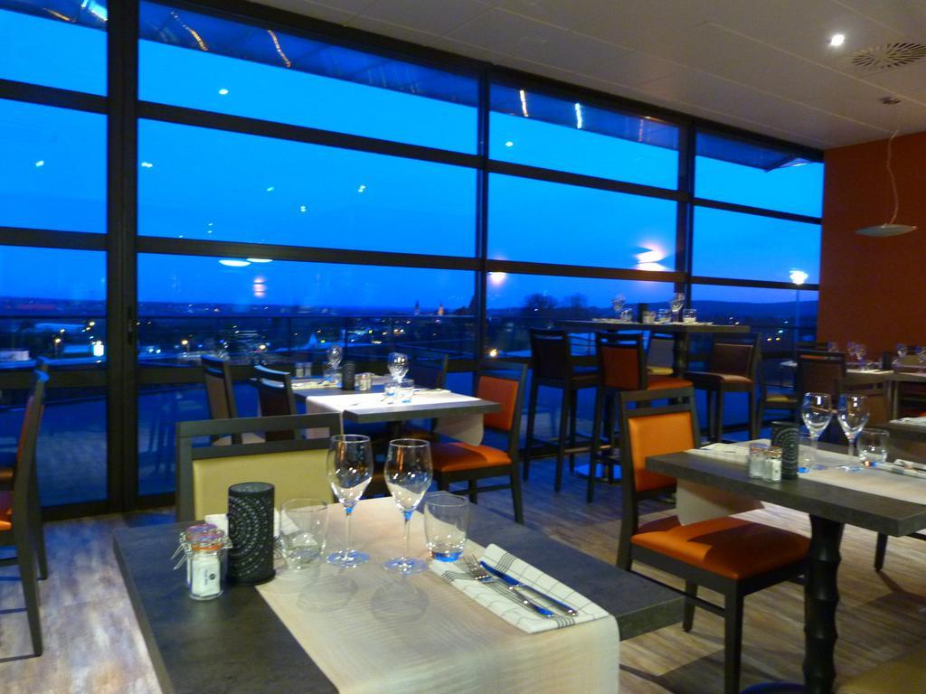 Hotel Le Kolibri Tournus Exteriör bild
