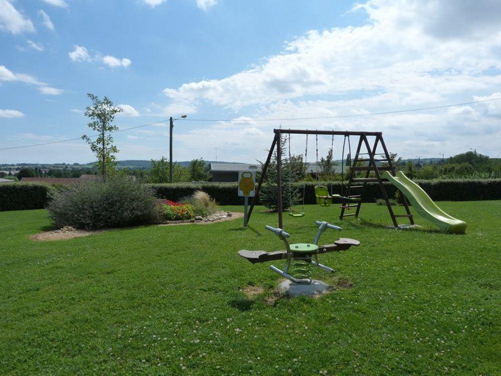 Hotel Le Kolibri Tournus Exteriör bild